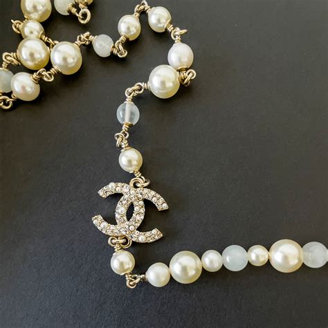 chanel pearl necklace 2014|vintage chanel faux pearl necklace.